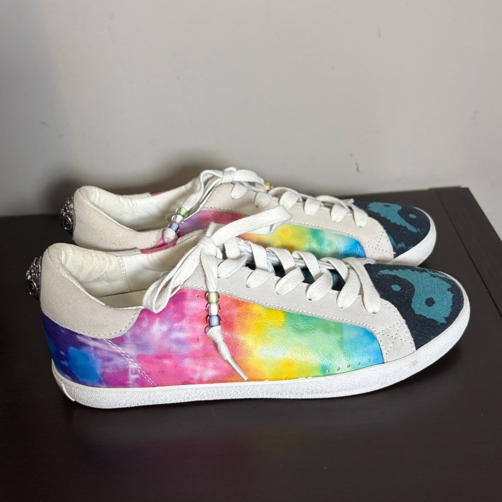 Kurt Geiger London Lexi Eagle tie dye Leather sneaker rainbow Sz 38 US 7.5